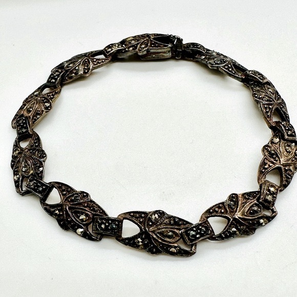 Vintage Silver Marcasite Bracelet - Picture 3 of 14
